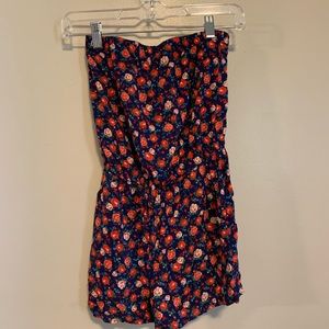 Women’s sleeveless romper